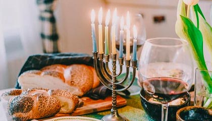 星空体育官网-东亚杯国足战败 球迷呼吁战术改革，东亚杯国足1比2日本